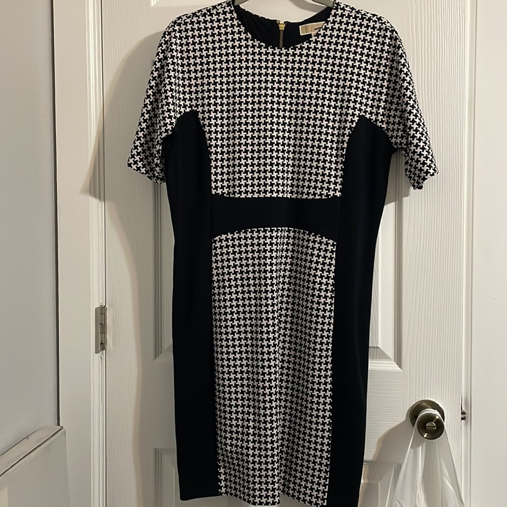 MICHAEL Michael Kors Black & White Houndstooth Block Sheath Dress Size 12